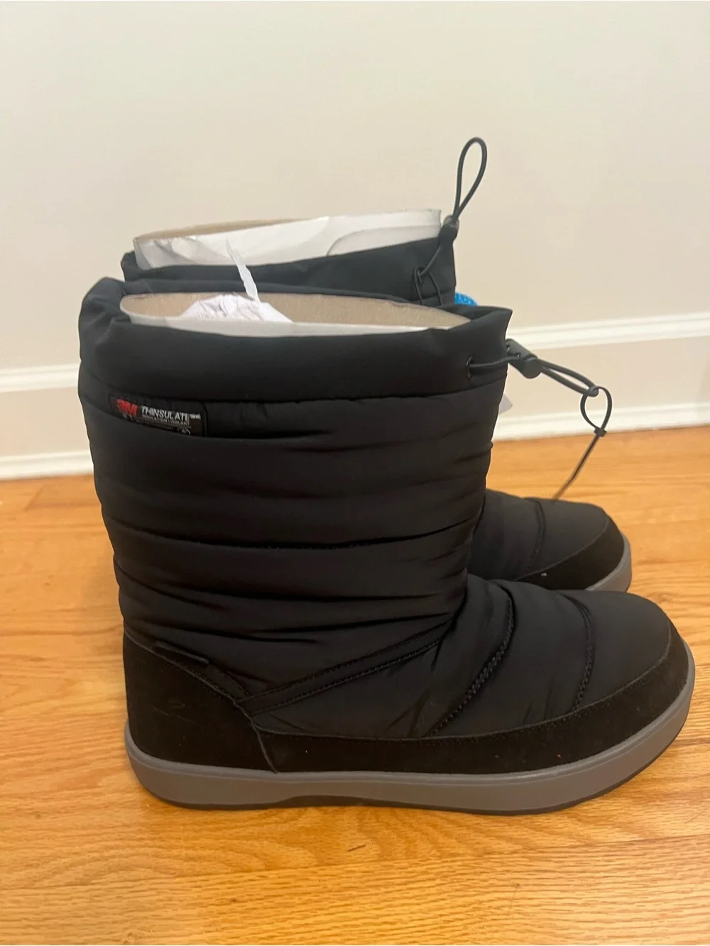 Ozark Trail men's puffer snow boots feature 3M Thinsulate